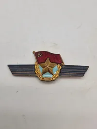 Samling originale russiske badges - ældre emaljerede udgaver