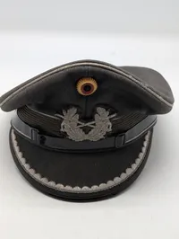 Vesttysk Bundeswehr Officer Schirmmütze med broderet kokarde