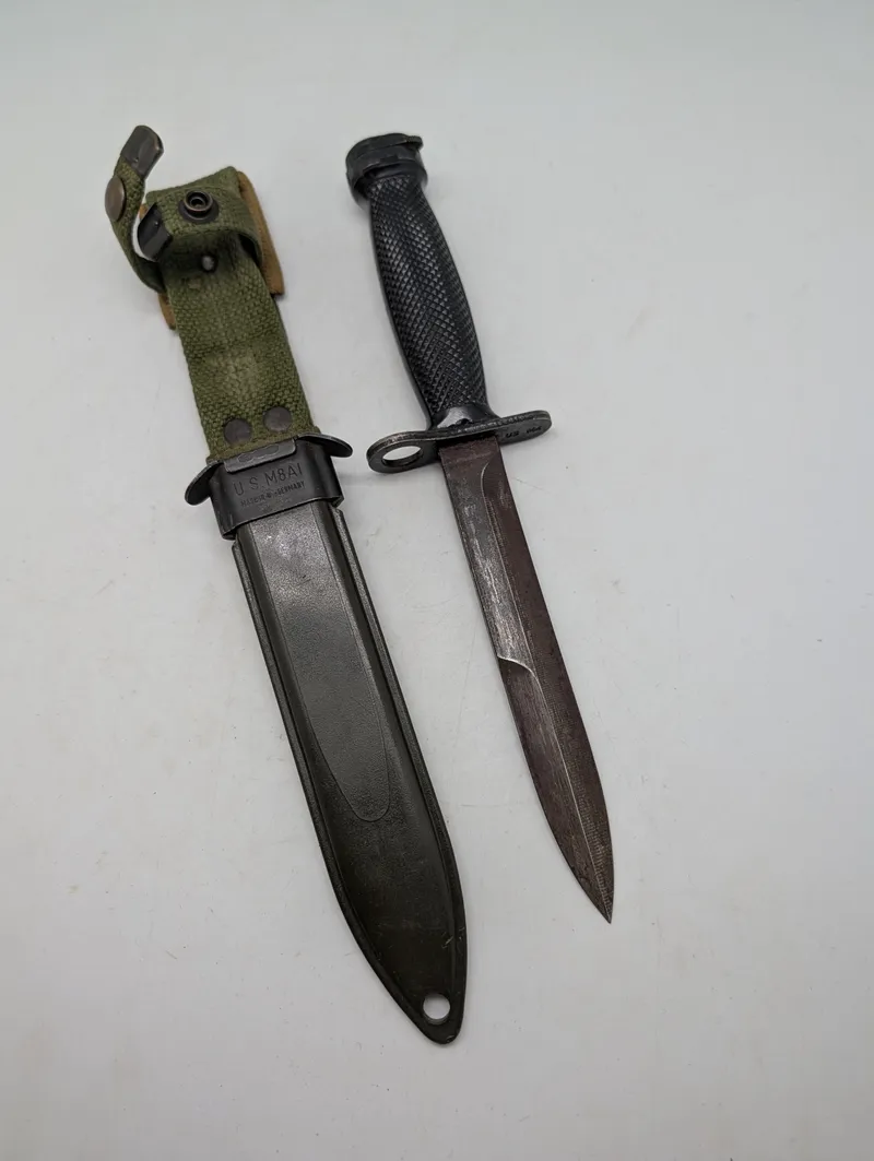 Amerikansk M4 Bajonet med U.S. M8A1 Skede