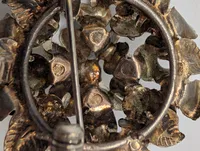 Vintage Sølvtonet Blomsterbroche med Klare Rhinsten