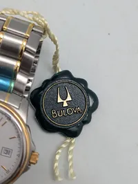 Bulova herreur i tofarvet rustfrit stål med hvid urskive