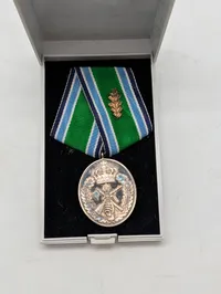 Dansk  HJV Anciennitetstegn 50 med egeløv i original æske