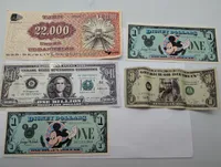 Samling af Disney Dollars og diverse parodi- og reklamesedler