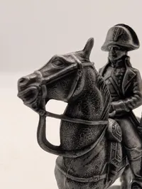 Napoleon Bonaparte til hest, tinfigur