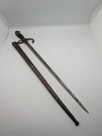Fransk Model 1874 bajonet med Metalskede