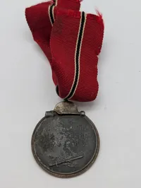 Tysk Østfrontsmedalje (Winterschlacht im Osten 1941/42) med originalt bånd