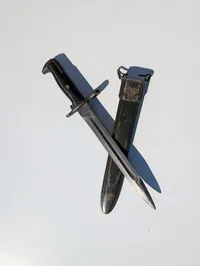Amerikansk M1 Garand Bajonet med M7 Skede