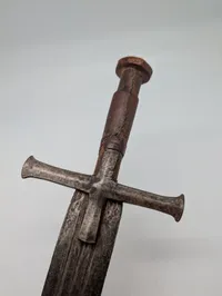 Sudanese Kaskara Broadsword with Leather-Wrapped Hilt and Crossguard