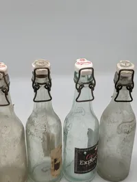 Samling af 6 antikke ølflasker med patentprop fra Tuborg og Carlsberg