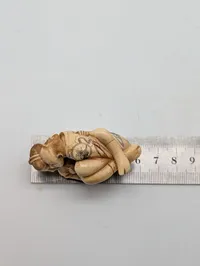 Antik JAPANESE HAND CARVED EROTIC NETSUKE FIGURES EDO / MEIJI PERIODE 