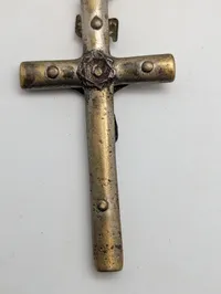 Antik Krucifiks Vedhæng i Metal med Kristusfigur
