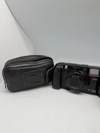 Minolta AF-Tele Super og Vredeborch Vrede Box kameraer med tasker