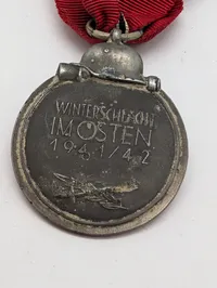 Tysk Østfrontsmedalje (Winterschlacht im Osten 1941/42) med bånd