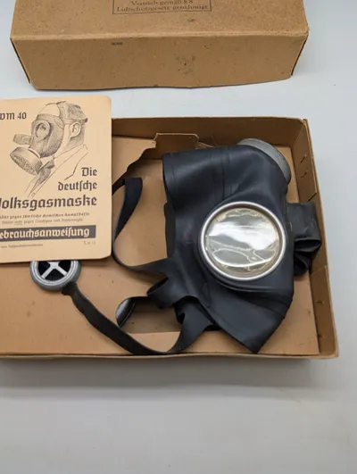 Tysk WWII Volksgasmaske VM 40 Papæske
