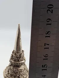 Thai Teppanom-figur i sølvfarvet metal