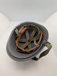 Dansk M/48 stålhjelm med inderhjelm og hagerem