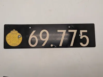 Dansk Militær Nummerplade med Rigsvåben, nummer 69.775