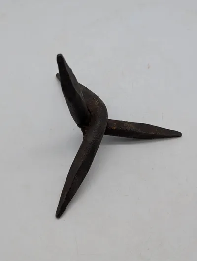 Antik Smedejerns Fodangel (Caltrop) SOE WW2 