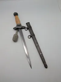 Tysk Luftwaffe  Officersdolk med Portepée og Skede, original 