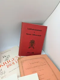 Samling af historiske bøger herunder Verdenskrigen og militærhistorie