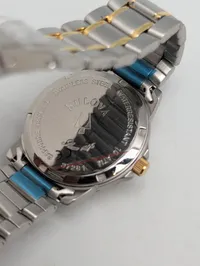 Bulova herreur i tofarvet rustfrit stål med hvid urskive