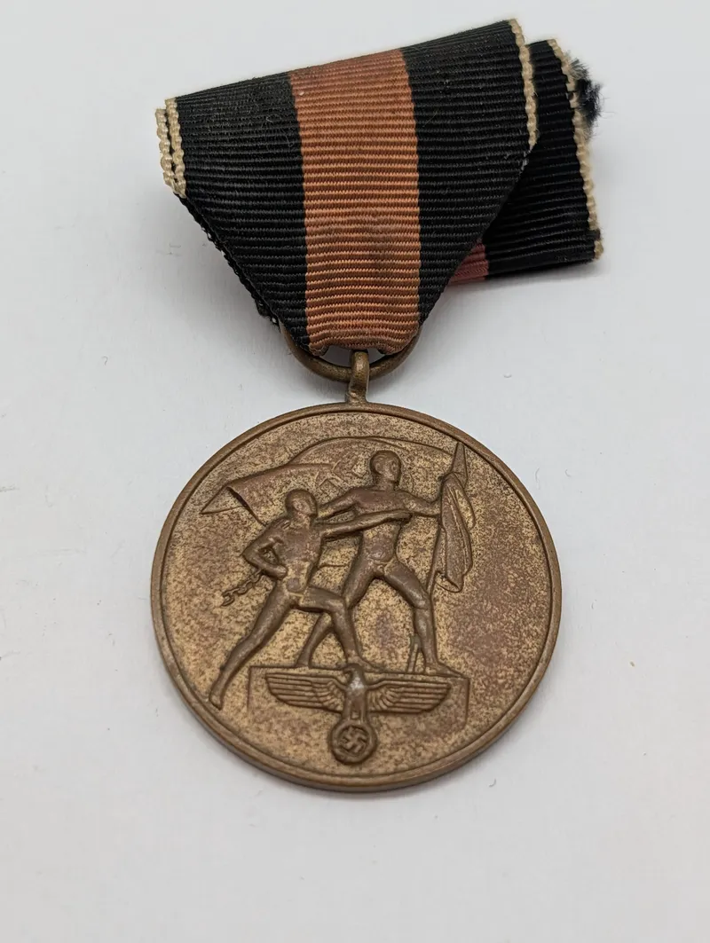 Tysk Anschluss-medalje 1. oktober 1938 med originalt bånd