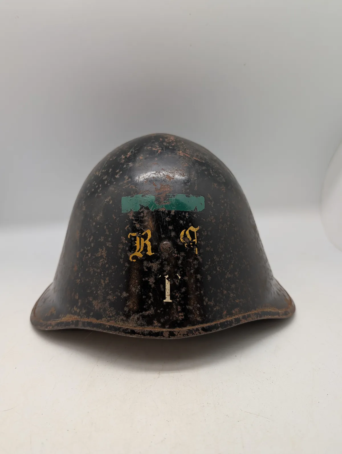 Dansk M/41 Stålhjelm med R.G. 1 Enhedsmærke