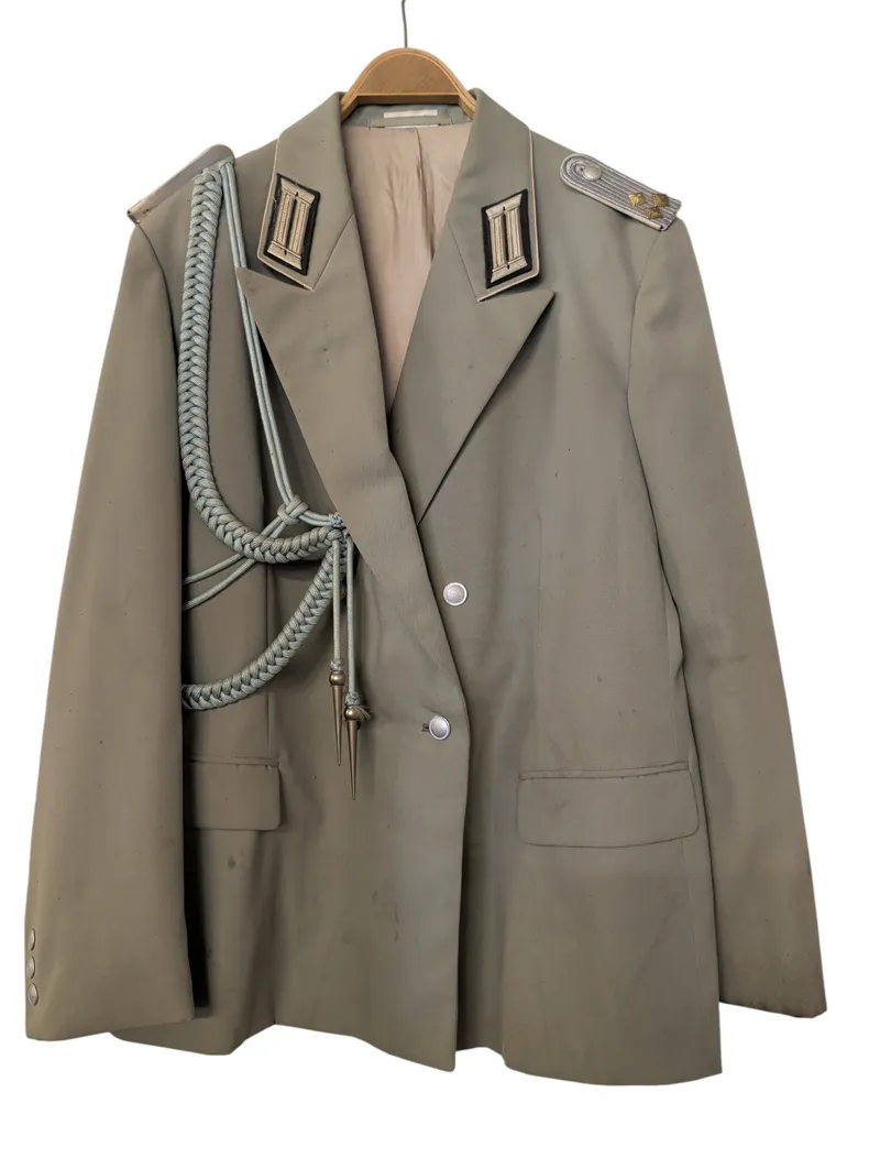 Østtysk NVA Officer Uniformsjakke med Aiguillette