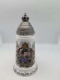 Tysk ølkrus i keramik med låg af tin, Neuschwanstein og Hohenschwangau
