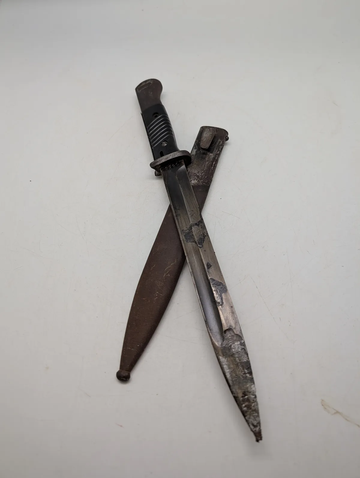 Tysk K98 Bajonet med metalskede Nummerens 
