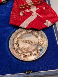 Dansk Belønningsmedalje i sølv, Frederik IX, med original æske