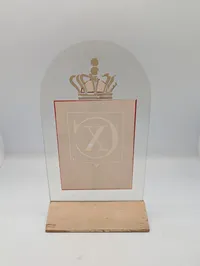 Vintage Christian X Glasplade med Monogram på Træfod, fra butikker der solgte kongemærket 