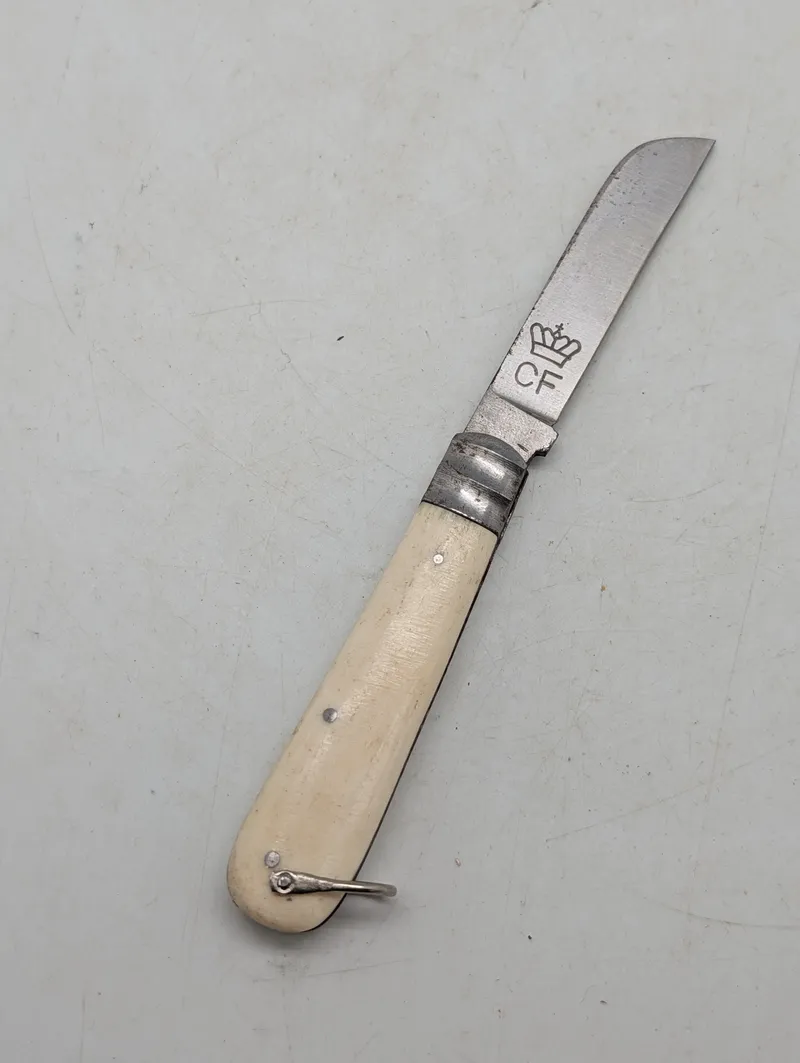 Dansk Civilforsvar (CF) Lommekniv med Hvide Grebsskaller