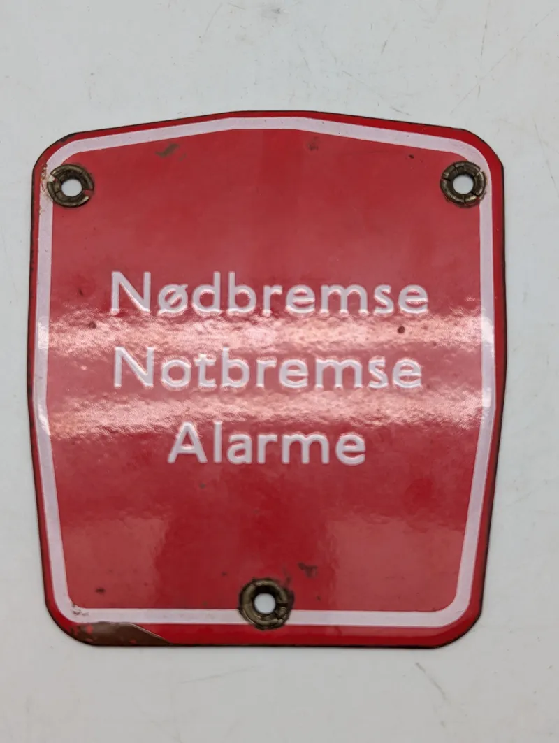 Emaljeskilt til Nødbremse og Alarme DSB