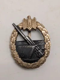 Tysk Kriegsmarine Kystartilleri-mærke (Kriegsabzeichen für die Marineartillerie) Originalt ?