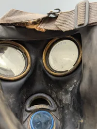 Tysk M38 Gasmaske med Metalbeholder, mærket bwz 44