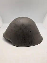 Østtysk M56/66 Stålhjelm fra Den Kolde Krig, tidlig udgave 