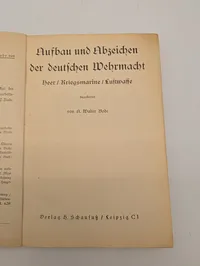Aufbau u. Abzeichen der Deutschen Wehrmacht af A. Walter Bode