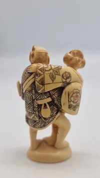 Antik JAPANESE HAND CARVED EROTIC NETSUKE FIGURES EDO / MEIJI PERIODE 