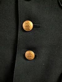 Dansk Militær Uniformsjakke med Rigsvåben Kraveemblem M69