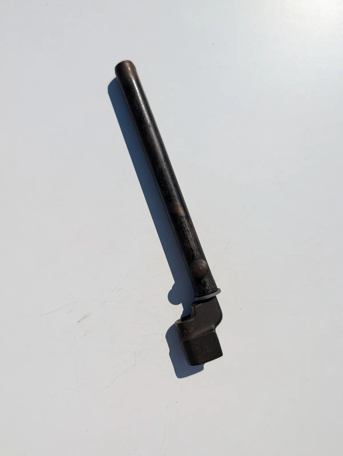 Britisk No. 4 MK II Spike Bajonet med Skede