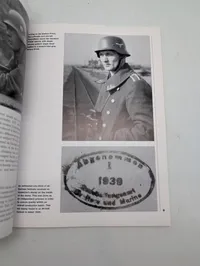 Osprey Elite: Wehrmacht Combat Helmets 1933–45 af Brian C. Bell