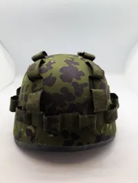 CGF Gallet Militærhjelm med Camouflageovertræk M84