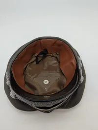 Tysk WWII Waffen-SS Officer Visirhue med Totenkopf og Ørn, efter 45 