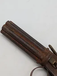  peberbøsse-pistol med perlemorsindlæg, Dekoration 