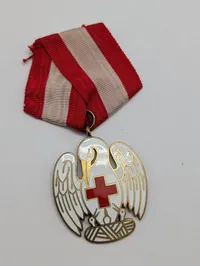Dansk Røde Kors Fortjenstmedalje 1 klasse  med Pelikanmotiv og Original Æske