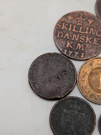Samling af danske skillingmønter fra det 18. og 19. århundrede