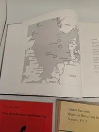 Samling af 5 danske bøger om militærhistorie og krig