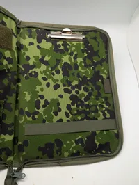 Militær Dokumentmappe i M/84 Sløringsmønster med Clipboard