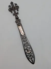 Vintage Silver-Tone Fleur-de-Lis Letter Opener with Pierced Filigree Blade